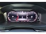 Skoda Karoq 1.5 TSI ACT Sportline Business / PANODAK / NAVI/ APP.Connect / Elektr. Trekhaak / CAMERA / 19"LMV