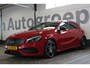 Mercedes-Benz A-klasse 160 Sport Edition AMG | Incl. 12 maanden garantie | Navigatie | Full LED | Parkeersensoren | Getint glas | Sportstoelen half leder | Zwarte sierlijsten | Dealer onderhouden | Nieuwstaat | Zwarte hemel | Camera |