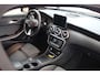 Mercedes-Benz A-klasse 160 Sport Edition AMG | Incl. 12 maanden garantie | Navigatie | Full LED | Parkeersensoren | Getint glas | Sportstoelen half leder | Zwarte sierlijsten | Dealer onderhouden | Nieuwstaat | Zwarte hemel | Camera |