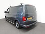 Volkswagen Transporter 2.0 TDI L1H1 Airco Cruise control Trekhaak Parkeersensoren 3-zits Sidebars Euro6