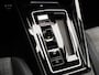 Volkswagen Golf 1.5 eHybrid GTE 272PK | Led Matrix | DCC | Panoramadak | Black style | Keyless | Head-up display | Trekhaak
