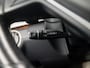 Mercedes-Benz E-klasse 200 Avantgarde Sport 184Pk Automaat (PANORAMADAK, NAVIGATIE, CLIMATE, LEDER, STOELVERWARMING, SPORTSTOELEN, PARKEERSENSOREN, ZWART HEMEL, NIEUWE APK, NIEUWSTAAT)