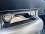 Citroën C4 Cactus VTi 82pk SHINE | navigatie, bluetooth, 16 inch velgen, camera, parkeersensoren, armsteun, climate, cruise, regen- en licht sensor
