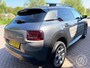 Citroën C4 Cactus VTi 82pk SHINE | navigatie, bluetooth, 16 inch velgen, camera, parkeersensoren, armsteun, climate, cruise, regen- en licht sensor