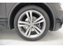 Volkswagen Tiguan 2.0 TDI R-Line Highline Aut. [ Panorama Virtual Dynaudio LED+ ]