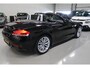 BMW Z4 Roadster sDrive 20i Executive Leer Sportstoelen Airco Cruise Control 18 inch Sportvelgen Stoelverwarming Aluminium inleg Windscherm Boekjes aanwezig Zeer nette staat