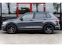 Volkswagen Tiguan 1.5 TSI Life | Navigatie | Camera | 19'' Lichtmetalen Velgen | Stoelverwarming | Climate Control | Cruise Control Adaptief | LED Koplampen | Privacy Glas | Apple Carplay | Android Auto | Comfort Seats |