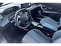 Peugeot 2008 1.2 Hybrid 136 Allure | Navigatie via app | Climate Control | Cruise Control | Carplay | PDC V+A | LMV 17 Inch