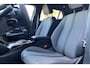 Peugeot 2008 1.2 Hybrid 136 Allure | Navigatie via app | Climate Control | Cruise Control | Carplay | PDC V+A | LMV 17 Inch