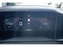 Peugeot 2008 1.2 Hybrid 136 Allure | Navigatie via app | Climate Control | Cruise Control | Carplay | PDC V+A | LMV 17 Inch