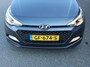 Hyundai i20 1.2 HP i-Motion, Airco, Radio, Blue tooth tel, Isofix, Cruise control, All season banden, Parkeersensoren achter, Trekhaak