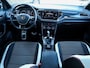 Volkswagen T-Roc 2.0 TSI 4Motion Sport | Trekhaak | 1.700kg Trekgewicht | Adaptieve Cruise Control | Navigatie | Stoelverwarming | 4x4 | Parkeersensoren | LED Koplampen |  Climate Control | Privacy Glas | Two-Tone Color |
