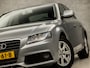 Audi A4 Limousine 1.8 TFSI Sport (YOUNGTIMER, SCHERM, STOELVERWARMING, CLIMATE, BLUETOOTH, CRUISE, SPORTSTOELEN, GETINT GLAS, PARKEERSENSOREN, NIEUWE APK, NIEUWSTAAT)