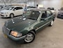 Mercedes-Benz C-klasse 180 Sport / AUTOMAAT / NAP / GEEN ROEST / NETTE BENZ