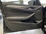 BMW 5-Serie 520i Edition Plus M pakket, Pano, 19inch Sfeerverlichting