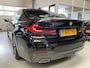 BMW 5-Serie 520i Edition Plus M pakket, Pano, 19inch Sfeerverlichting