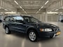 Volvo XC70 2.5 T Momentum Rijklaar+garantie, schuifdak, leder, etc etc..