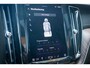 Volvo XC60 T6 Plug-in hybrid AWD Ultimate Bright | Long range | Adaptieve Cruise Control | Luchtvering | BLIS Dodehoek Detectie | Stoelmassage | Stoelventilatie | 360 Camera | Trekhaak | Getint Glas