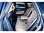 Volvo XC60 T6 Plug-in hybrid AWD Ultimate Bright | Long range | Adaptieve Cruise Control | Luchtvering | BLIS Dodehoek Detectie | Stoelmassage | Stoelventilatie | 360 Camera | Trekhaak | Getint Glas