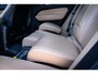Volvo XC60 T6 Plug-in hybrid AWD Ultimate Bright | Long range | Adaptieve Cruise Control | Luchtvering | BLIS Dodehoek Detectie | Stoelmassage | Stoelventilatie | 360 Camera | Trekhaak | Getint Glas