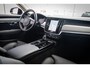 Volvo V90 T6 Plug-in hybrid AWD Ultra Dark | Trekhaak | Adaptieve Cruise Control | BLIS Dodehoek Detectie | Head-Up Display | 360 Camera | Black Pack | Adaptieve Koplampen | Harman Kardon Audio | Extra Getint Glas Achter
