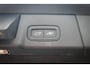 Volvo V90 T6 Plug-in hybrid AWD Ultra Dark | Trekhaak | Adaptieve Cruise Control | BLIS Dodehoek Detectie | Head-Up Display | 360 Camera | Black Pack | Adaptieve Koplampen | Harman Kardon Audio | Extra Getint Glas Achter