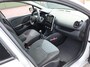 Renault Clio Estate 0.9 TCe Dynamique, Stoere verschijning, 17 inch lichtmetaal, Airco, Cruise control, Navigatie, Blue tooth, Isofix, Parkeersensoren achter