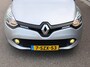 Renault Clio Estate 0.9 TCe Dynamique, Stoere verschijning, 17 inch lichtmetaal, Airco, Cruise control, Navigatie, Blue tooth, Isofix, Parkeersensoren achter