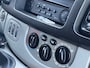 Renault Trafic 2.5 dCi L1H1 NL BUS NAP! Airco l Navigatie l TREKHAAK l DEALER OH! TOPBUS l Zeer netjes!