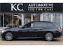 BMW 3-Serie Touring 320i High Executive | Pano | Trekhaak | Sfeer | HuD |