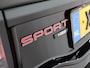 Land Rover Discovery Sport 2.0 Si4 4WD HSE Luxury (Trekhaak / Alarm / Pano / Camera / Carplay / Stuur- Stoelverw.)