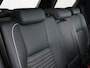 Land Rover Discovery Sport 2.0 Si4 4WD HSE Luxury (Trekhaak / Alarm / Pano / Camera / Carplay / Stuur- Stoelverw.)