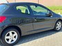 Peugeot 207 1.4 VTi Allure 95PK! NL AUTO NAP! PANORAMA l LEER l PDC l CRUISE l Trekhaak l Airco ECC l LMV! TOPSTAAT!