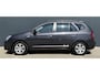 Kia Carens 2.0 CVVT X-ecutive Airco Automaat Nieuw APK Trekhaak