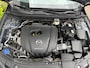 Mazda 3 Hatchback Skyactiv-G Hybrid 150pk Sportive/ 18 Inch velgen/ Adaptieve cruise/ Apple Carplay/ DAB/ Stoel + stuurwiel verwarming/ 1 Eigenaar/ Origineel NL/ NAP