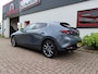 Mazda 3 Hatchback Skyactiv-G Hybrid 150pk Sportive/ 18 Inch velgen/ Adaptieve cruise/ Apple Carplay/ DAB/ Stoel + stuurwiel verwarming/ 1 Eigenaar/ Origineel NL/ NAP