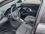 Toyota Yaris Cross 1.5 HYBRID DYNAMIC EL-ACHTERKLEP HEAD-UP KEYLESS STOEL/STUURVERWARMING LED DRAADLOOS-LADEN-TEL
