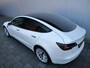 Tesla Model 3 Standard RWD Plus 60 kWh 325pk Automaat Autopilot / Navigatie / NL-Auto / 1e Eigenaar