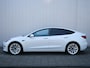 Tesla Model 3 Standard RWD Plus 60 kWh 325pk Automaat Autopilot / Navigatie / NL-Auto / 1e Eigenaar