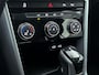 Volkswagen T-Roc 1.5 TSI Life | Automaat | All Season Banden | LED | Digital Cockpit | Parkeersensoren |