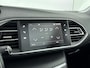 Peugeot 308 SW 1.5 BlueHDi Blue Lease Executive | Panoramisch glazendak | Vaste trekhaak 1400kg trekgewicht! | Achterruitrijcamera |
