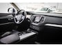 Volvo XC90 Recharge T8 AWD Inscription | Luchtvering | Adaptieve Cruise Control | Panoramadak | Trekhaak | 22" Velgen | Head-Up Display | Harman Kardon Audio |