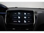 Peugeot 2008 1.2T 110pk Allure Peugeot 2008 1.2 PureTech Allure 110 Pk | Navigatie | Cruise Control | Climate Control | Panorama Dak | Lage Km-Stand | Electrische Ramen | LM-Velgen