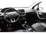 Peugeot 2008 1.2T 110pk Allure Peugeot 2008 1.2 PureTech Allure 110 Pk | Navigatie | Cruise Control | Climate Control | Panorama Dak | Lage Km-Stand | Electrische Ramen | LM-Velgen