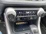Toyota RAV4 2.5 Hybrid Bi-Tone 2WD Navigatie, Stoelverwarming, JBL, LED, LMV, Parkeersensoren voor + achter,  Elektr. bedienbare achterklep