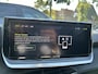 Peugeot 208 Hybrid 110 PK Allure Automaat € 5000,- DEMO VOORDEEL | NETTO DEAL | Hybride Elektrisch rijden met Automaat | Dodehoek detectie | Navigatie via Telefoon | Parkeercamera 360 graden | LED Verlichting | Apple Carplay/Android Auto | Lichtmetalen Velgen | Cruise & Climate Control |