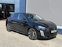Peugeot 208 Hybrid 110 PK Allure Automaat € 5000,- DEMO VOORDEEL | NETTO DEAL | Hybride Elektrisch rijden met Automaat | Dodehoek detectie | Navigatie via Telefoon | Parkeercamera 360 graden | LED Verlichting | Apple Carplay/Android Auto | Lichtmetalen Velgen | Cruise & Climate Control |
