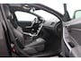 Volvo S60 2.0 T3 R-Design | Schuif/Kanteldak | Stoelverwarming | 19 Inch | Camera | Trekhaak
