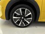 Peugeot e-208 EV GT Pack 50 kWh 136 pk | ACCURAPPORT 93% | 1ste eigenaar | Navigatie | Panoramadak | Achteruitrijcamera | Alcantara Bekleding | Verwarmde Sportstoelen | Trekhaak | LED Koplampen | Keyless Entry/Start | Dodehoek Detectie | Adaptieve Cruise Control | 17" Lichtmetalen Velgen | Apple Carplay/Android Auto