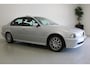 BMW 5-Serie 520i Lifestyle Edition | APK: 06-2026 | AIRCO | STOEL-VERW | CRUISE | PDC-V/A | TREKHAAK | 17'LMV |